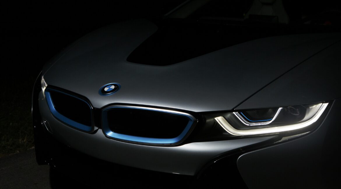 silver bmw i8 front kidney grill and headlights